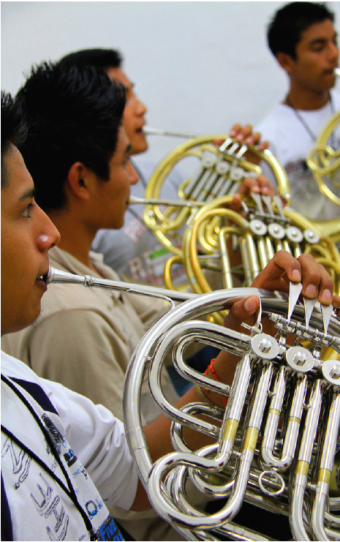 ENTRE LA ORALIDAD Y LA MÚSICA ESCRITA