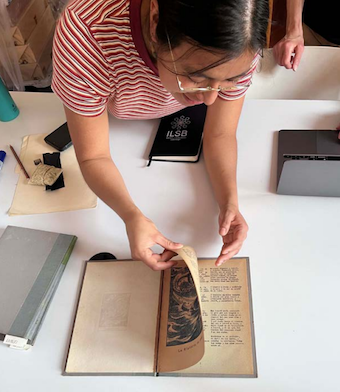 La digitalización y catalogación de las cartillas en lenguas originarias: Una colaboración con la Universidad Estatal de San Diego