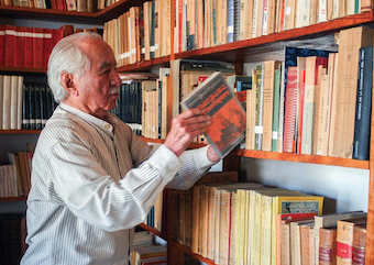 La Biblioteca como personaje: Andrés Henestrosa a través de su legado