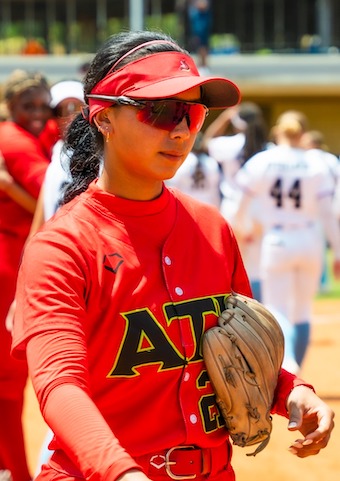Las rojas se internacionalizan