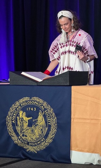 Ingreso de dos investigadores y activistas culturales mexicanos a la APS